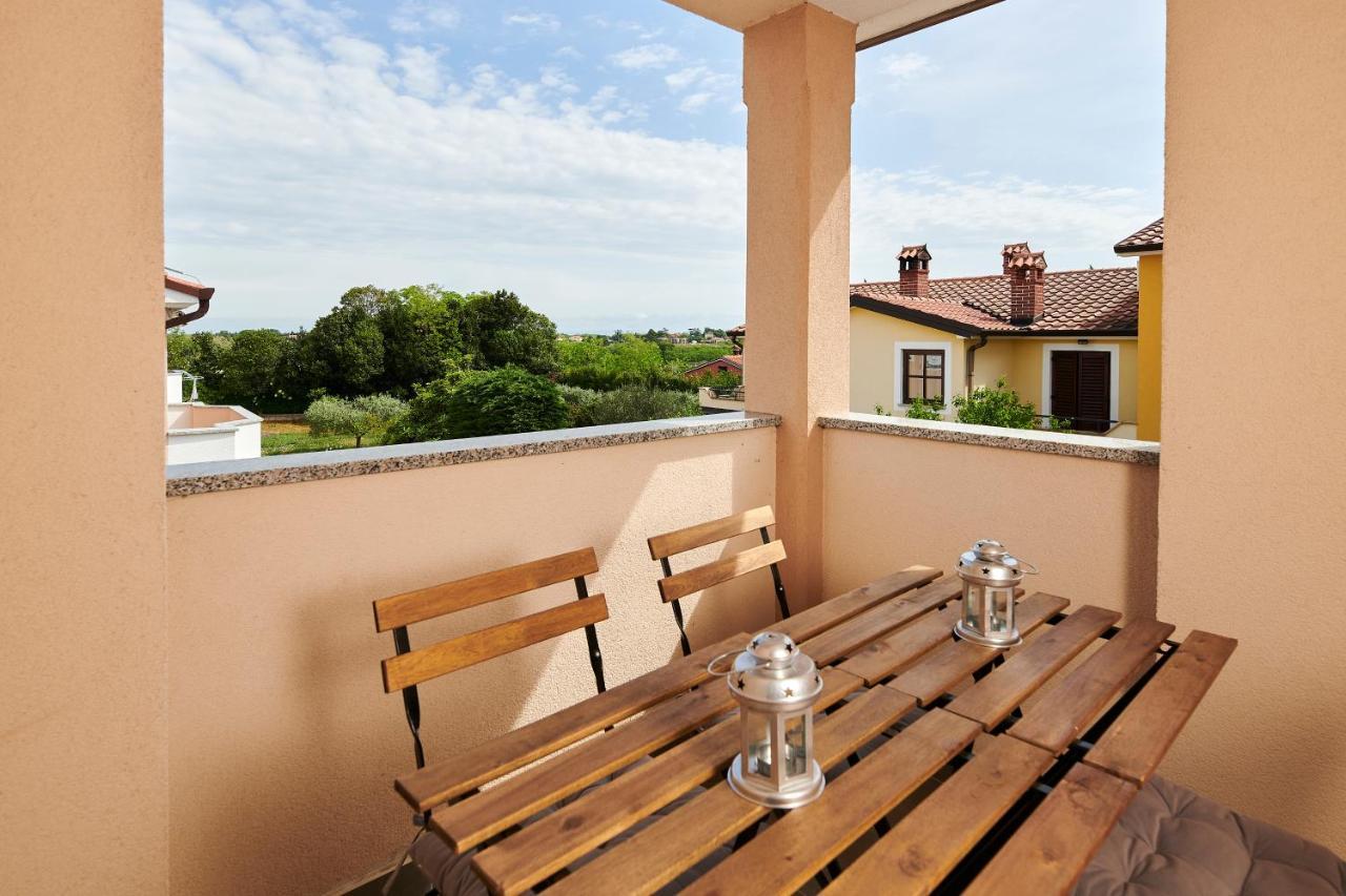 Villa Dvori Bašanija Buitenkant foto